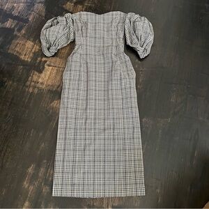 New Sayaka Davis Off Shoulder Cream Black Check Plaid Puff Sleeve Dress 2 NWT